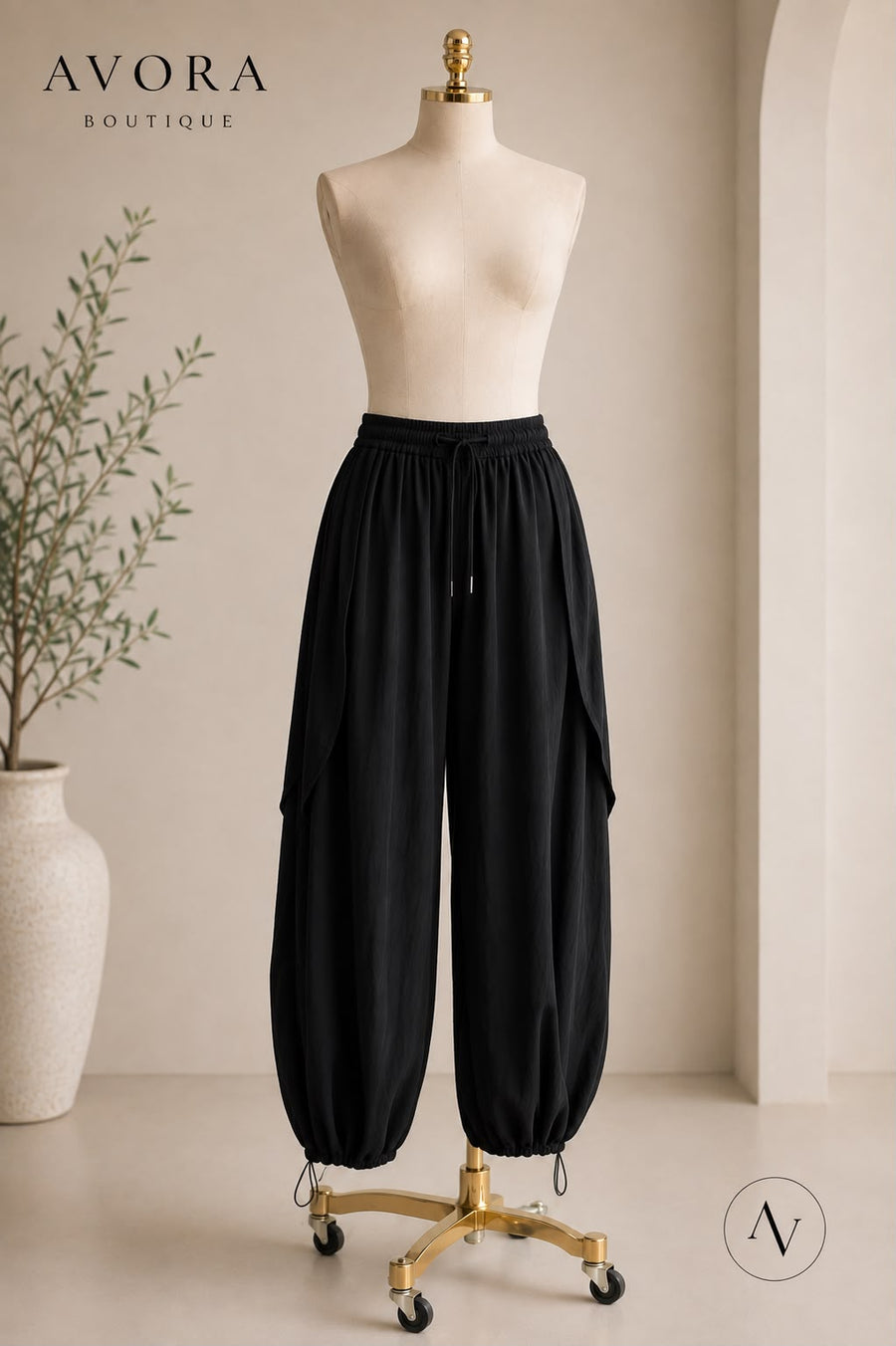 Pantalón de olanes negro AVORA BOUTIQUE
