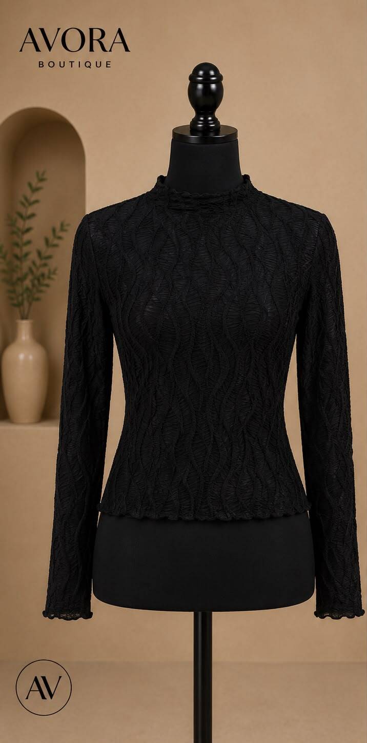 Blusa negra con textura - AVORA BOUTIQUE