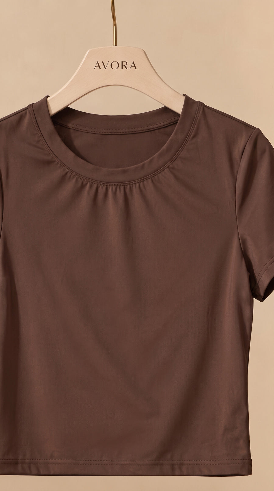 Blusa de licra con cuello fruncido en moka